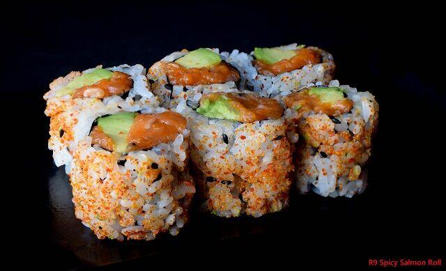 Spicy Salmon Roll